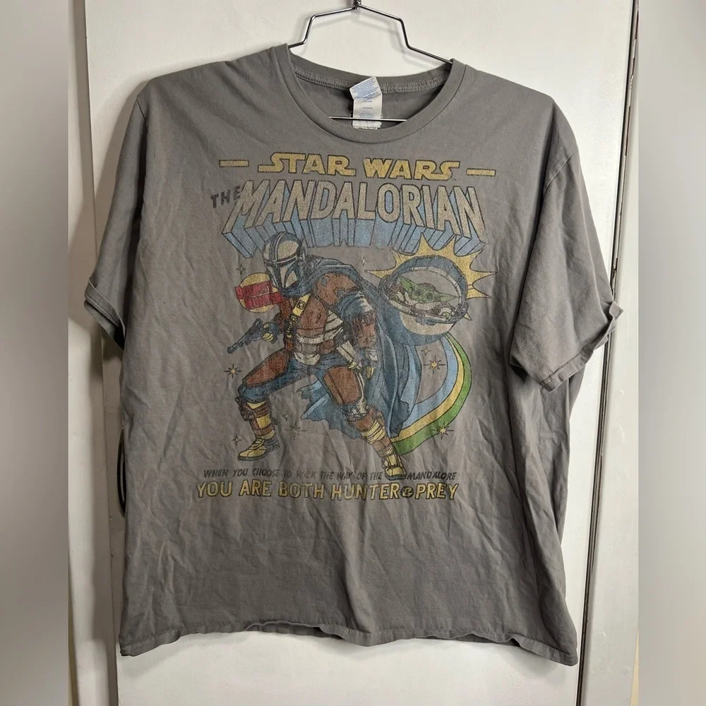 Star Wars The Mandolorian Graphic Tee - Picture 1 of 3